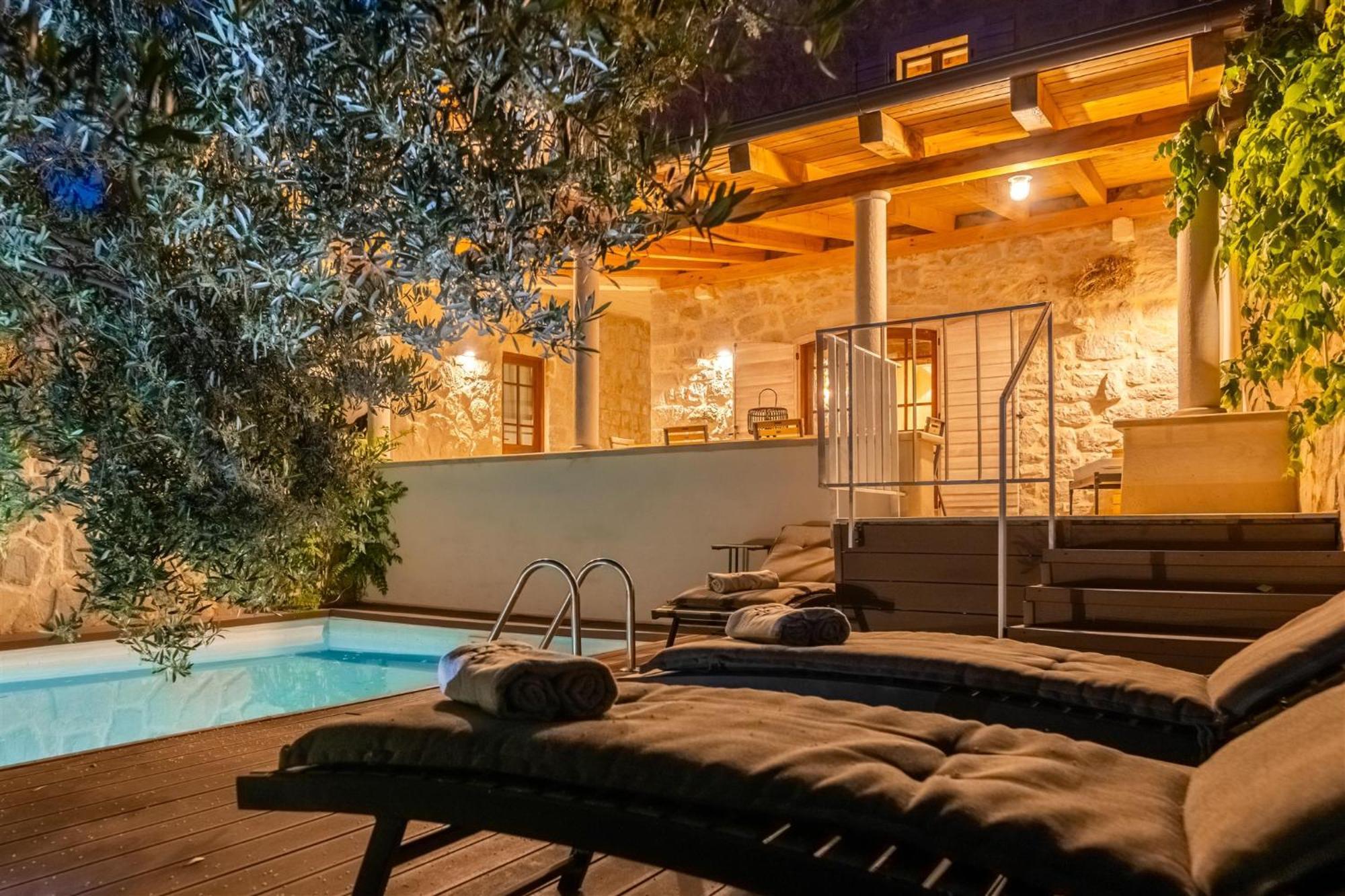 Dvor Pitve Villas Jelsa  Szoba fotó